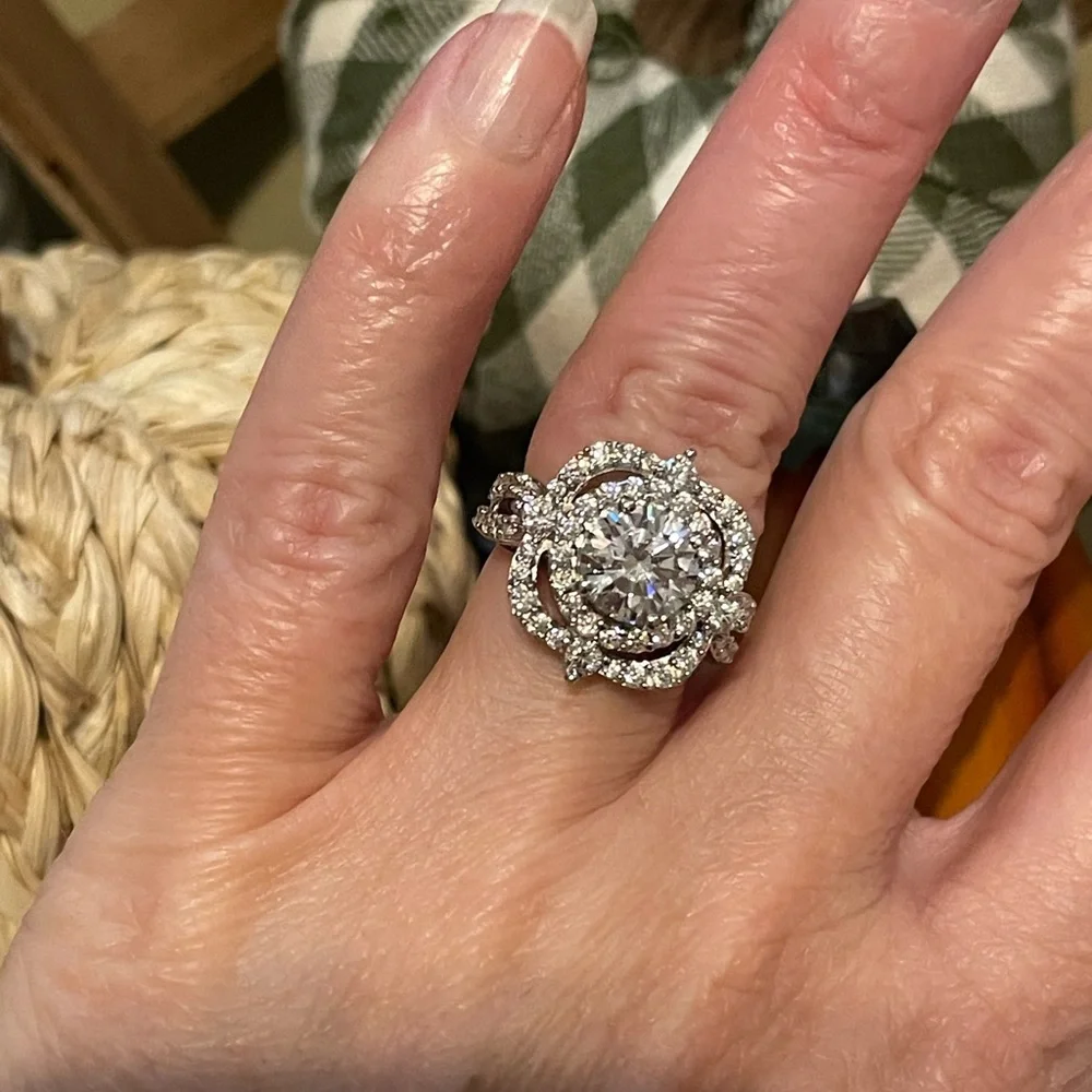 Bella Luce ring - Picture 3 of 7